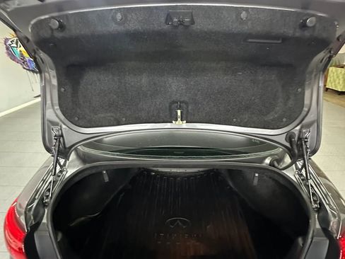 Used 2017 INFINITI Q50 Signature Edition RWD image 30