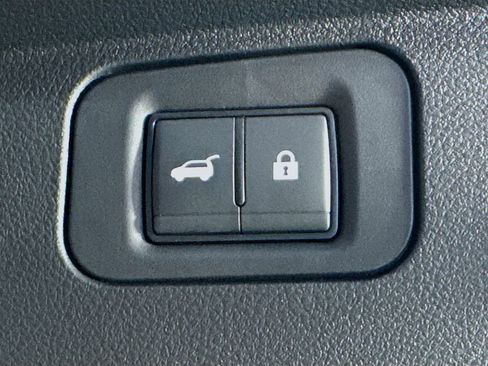 Certified 2025 INFINITI QX80 Luxe image 34