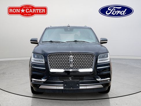 Used 2020 Lincoln Navigator Reserve w/ Luxury Package RWD image 2