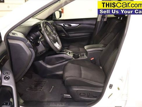 Used 2017 Nissan Rogue SV FWD image 21