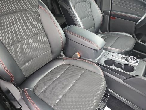 Used 2025 Ford Escape ST-Line image 22