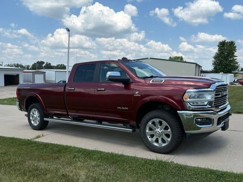 Used 2021 RAM 3500 Laramie AWD/4WD image 3