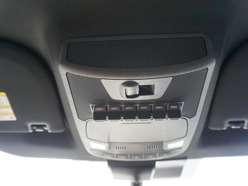 Used 2022 Ford F350 Lariat image 28