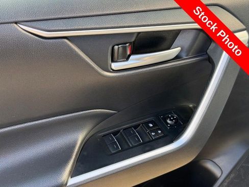 Used 2025 Toyota RAV4 XLE w/ Convenience Package image 18