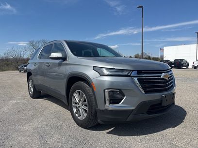Used 2023 Chevrolet Traverse LT