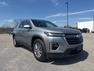 Used 2023 Chevrolet Traverse LT video 1