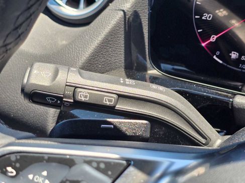 New 2025 Mercedes-Benz GLA 250 4MATIC image 23