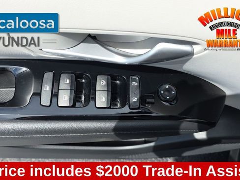 Used 2023 Hyundai Tucson Limited w/ Winter Package image 13