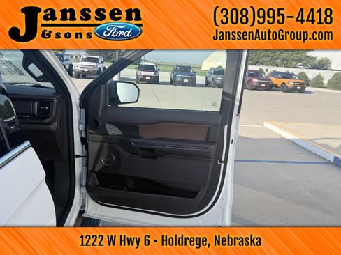 Used 2023 Ford Expedition King Ranch AWD/4WD image 13