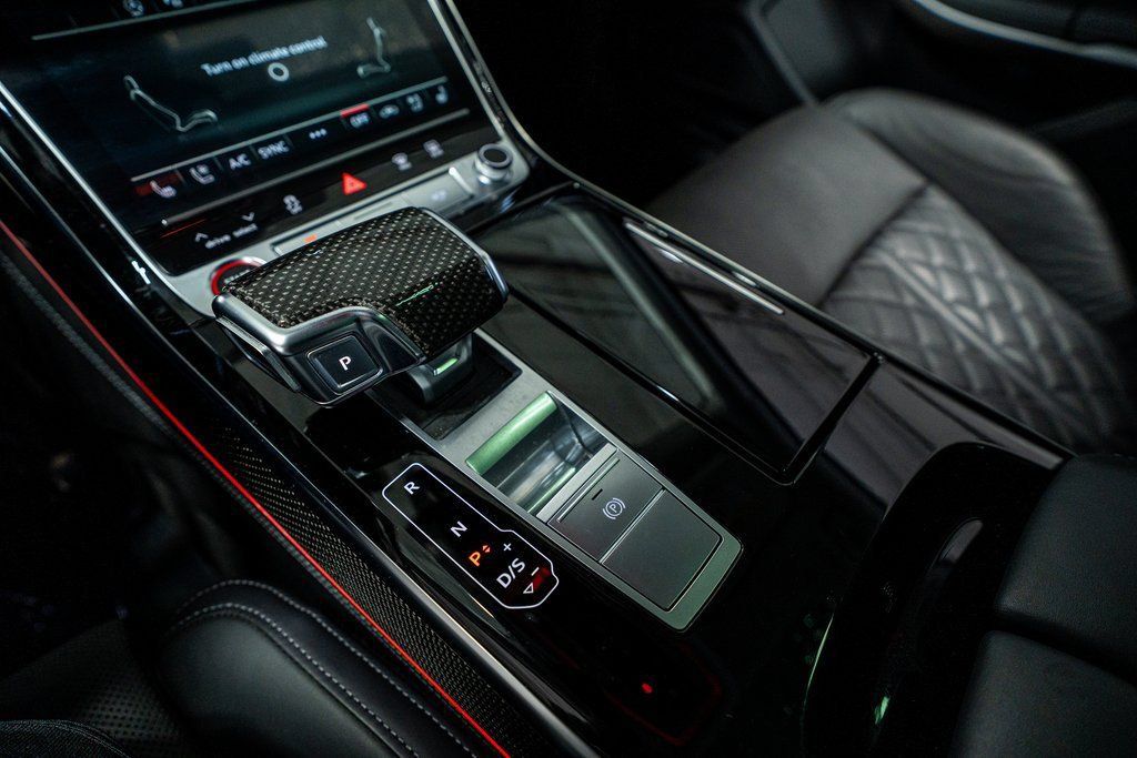 Used 2023 Audi S8 AWD/4WD image 47