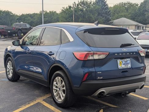 Used 2022 Ford Escape SE w/ Cold Weather Package AWD/4WD image 5