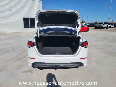 Used 2021 Nissan Sentra SR image 29