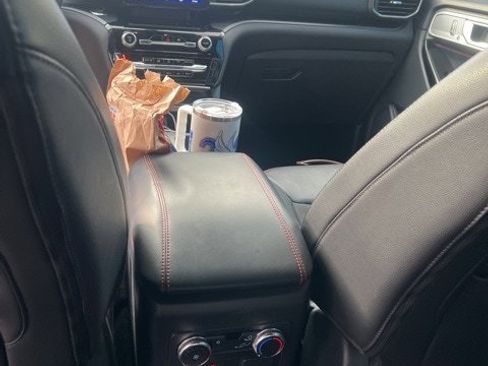 Used 2022 Ford Explorer ST-Line w/ Class IV Trailer Tow Package image 17