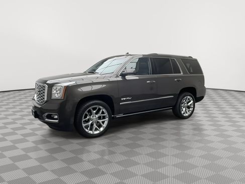 Certified 2019 GMC Yukon Denali w/ Denali Ultimate Package AWD/4WD image 42