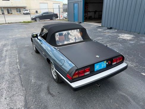 Used 1988 Alfa Romeo Spider Veloce RWD image 25