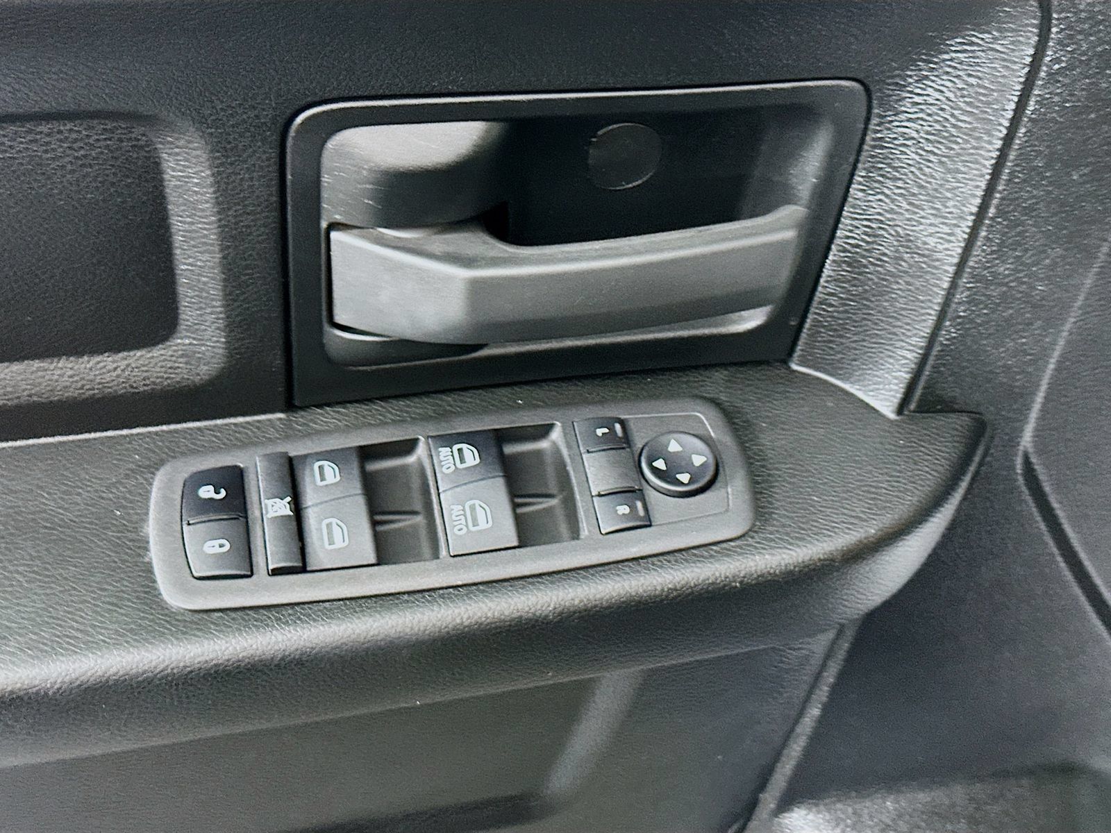 Used 2023 RAM 1500 Tradesman w/ Protection Group AWD/4WD image 18
