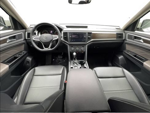Used 2021 Volkswagen Atlas SE w/ Towing Package FWD image 38