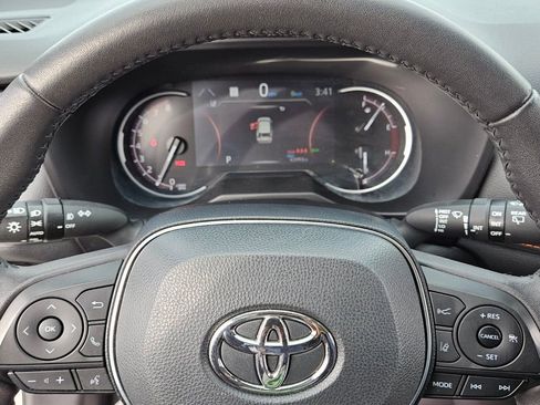 Used 2024 Toyota RAV4 Adventure image 22