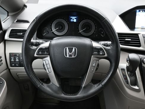 Used 2016 Honda Odyssey Touring Elite image 15