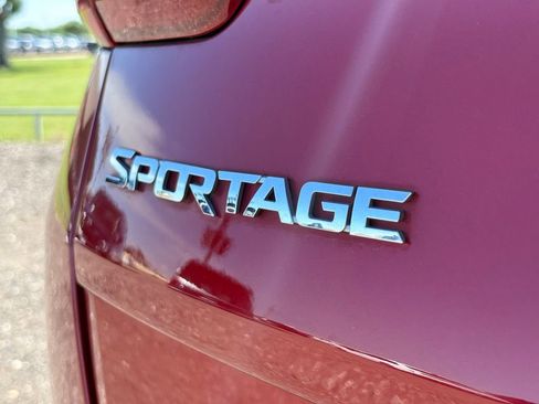 Certified 2020 Kia Sportage S w/ S Sunroof Package image 10