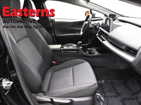 Used 2023 Toyota Prius LE FWD image 23