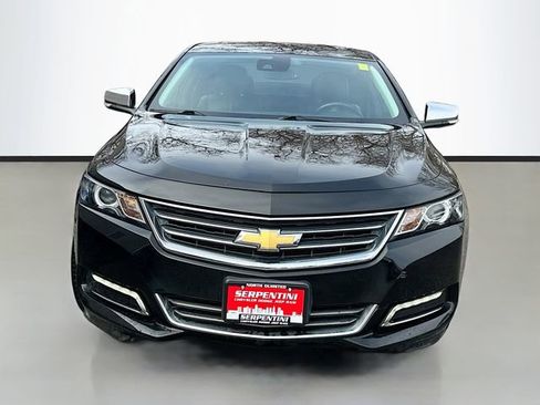 Used 2017 Chevrolet Impala Premier w/ Enhanced Convenience Package image 4
