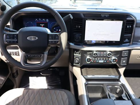 New 2026 Ford F350 4x4 Crew Cab DRW Super Duty image 6