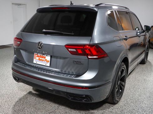 Used 2023 Volkswagen Tiguan SE R-Line FWD image 7