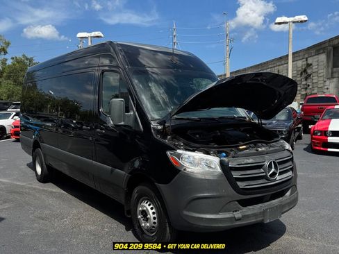 Used 2020 Mercedes-Benz Sprinter 3500 image 36