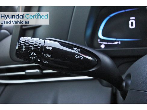 Certified 2025 Hyundai Elantra Sport FWD image 19