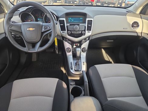 Used 2016 Chevrolet Cruze LS image 19