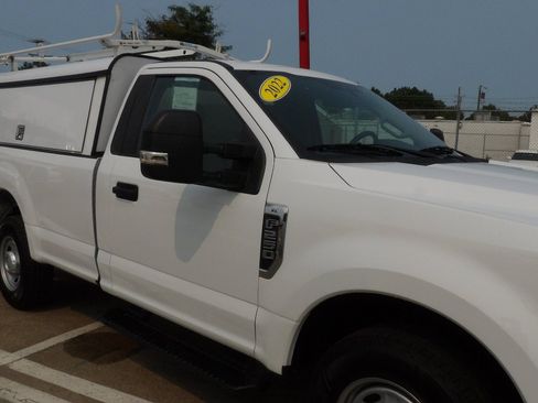Used 2022 Ford F250 XL w/ Power Equipment Group RWD image 17