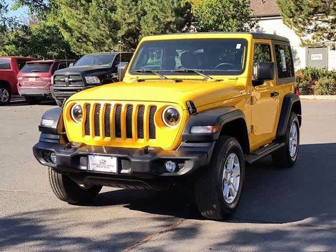 Used 2020 Jeep Wrangler Sport AWD/4WD image 4