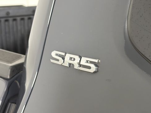 Used 2024 Toyota Tacoma SR5 RWD image 39