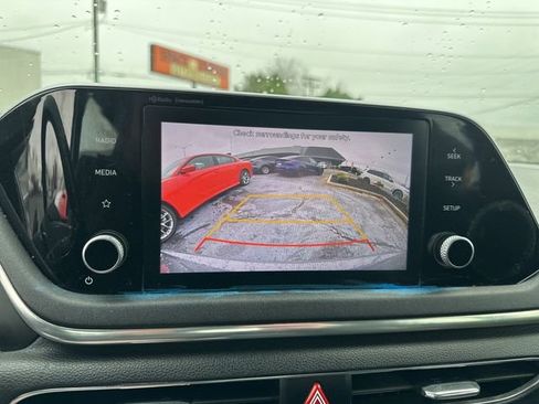 Used 2022 Hyundai Sonata SEL w/ Convenience Package image 13