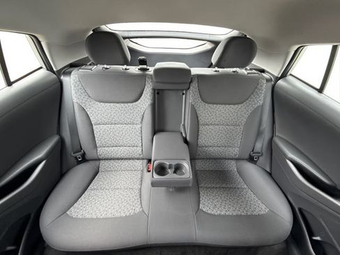 Used 2019 Hyundai Ioniq Electric FWD image 16