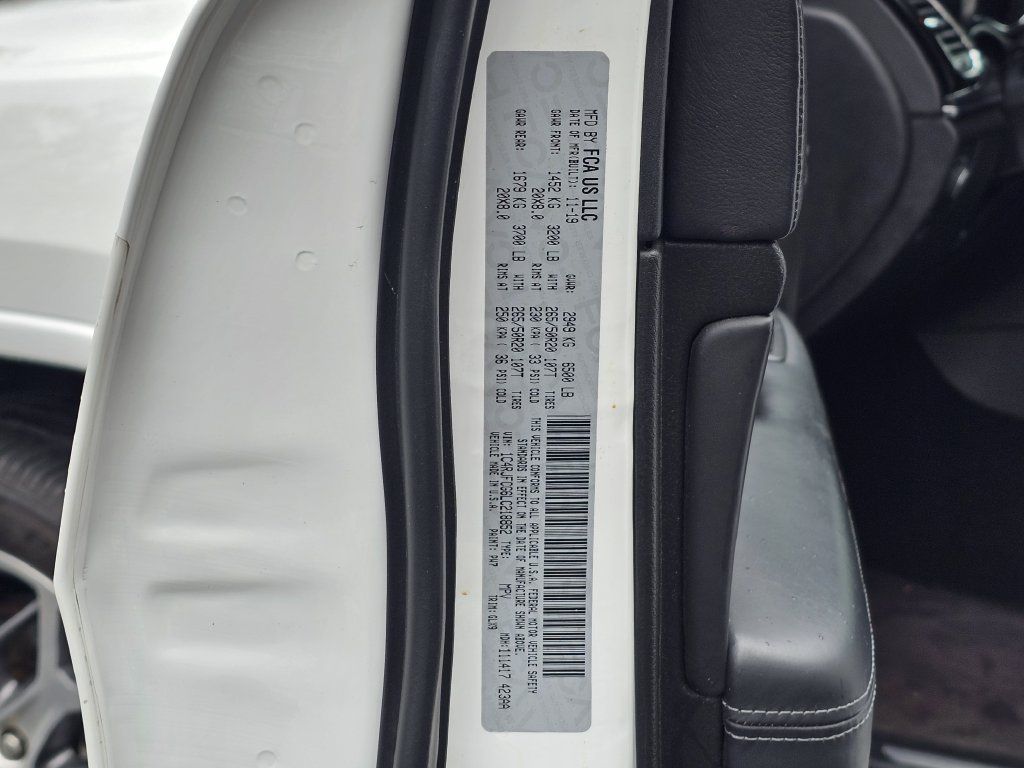 Used 2020 Jeep Grand Cherokee Overland AWD/4WD image 32