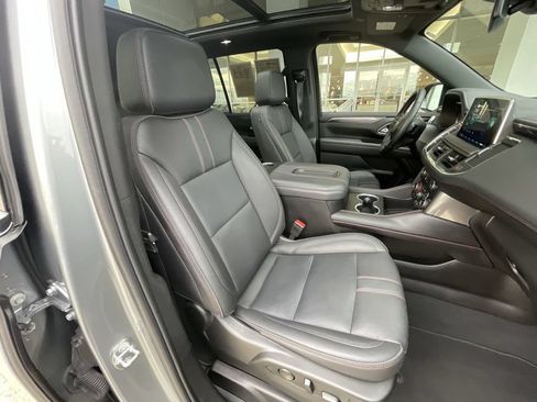 Used 2024 Chevrolet Tahoe RST w/ Luxury Package AWD/4WD image 29