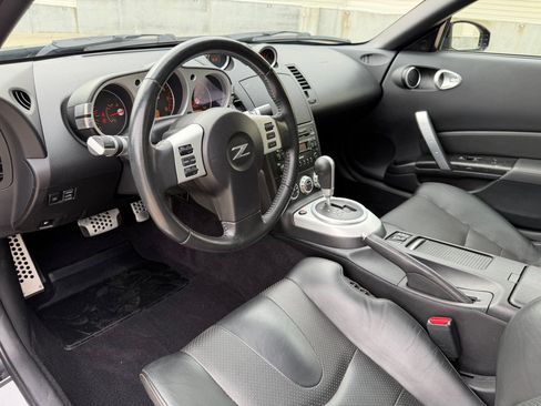 Used 2006 Nissan 350Z Grand Touring RWD image 18