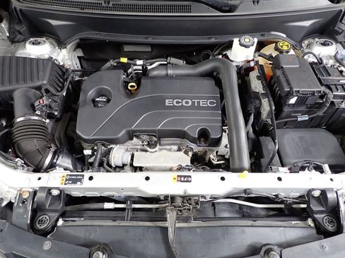 Used 2019 Chevrolet Equinox LS w/ LS Convenience Package image 7