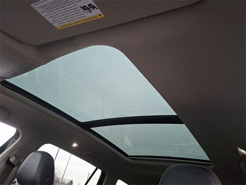 Used 2023 Volkswagen Atlas SEL image 15