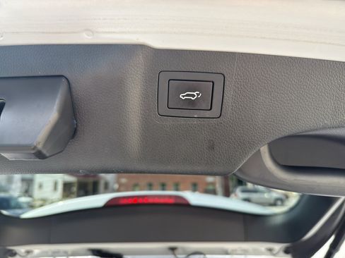 Used 2019 Hyundai Santa Fe XL AWD/4WD image 29