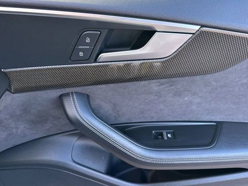 Used 2019 Audi S5 Premium Plus w/ Premium Plus image 18