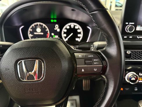 Used 2025 Honda Civic Sport image 12