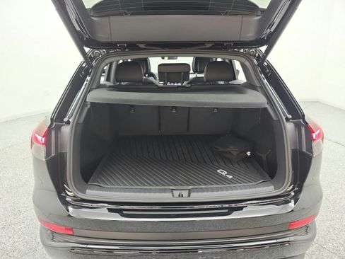 Used 2024 Audi Q4 e-tron Premium Plus AWD/4WD image 18