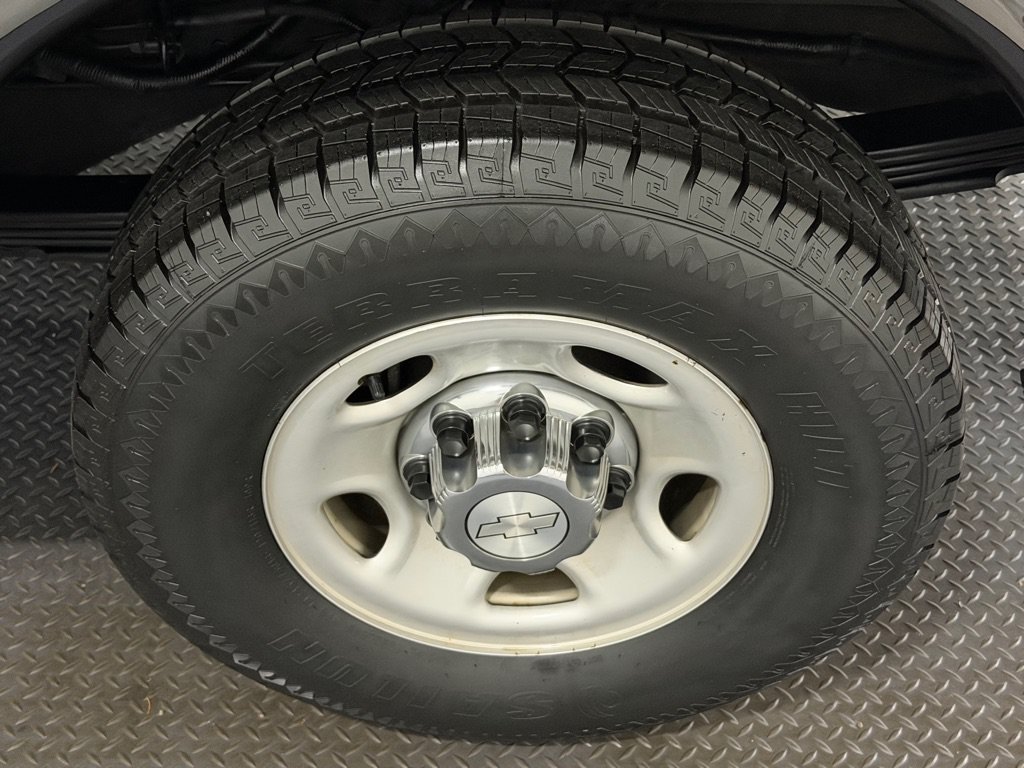 Used 2016 Chevrolet Express 3500 LT w/ LT Preferred Equipment Group RWD image 18