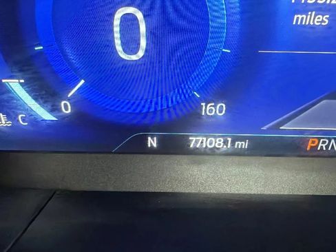 Used 2020 Ford Escape Titanium image 17