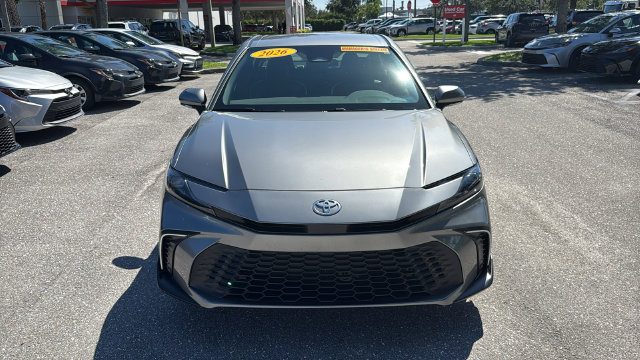 Used 2026 Toyota Camry SE FWD image 2