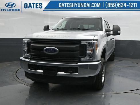 Used 2019 Ford F250 XL w/ Power Equipment Group AWD/4WD image 5