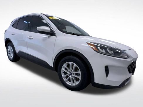 Used 2020 Ford Escape SE FWD image 2